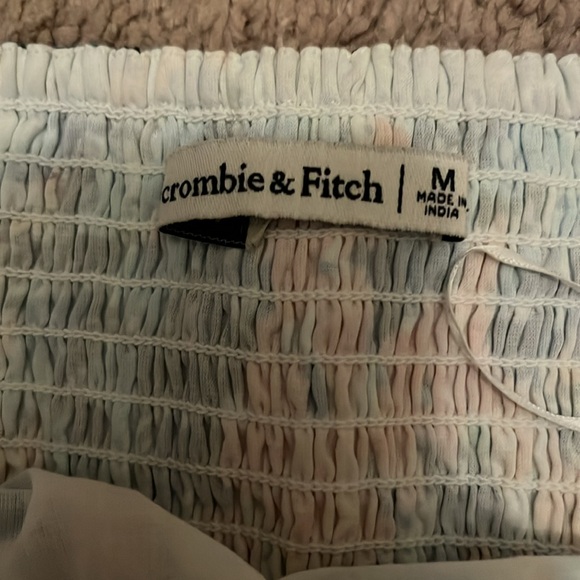 Abercrombie puff sleeve crop top - Picture 2 of 2